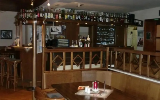 Hotel & Restaurant "Zum Firstenstein"