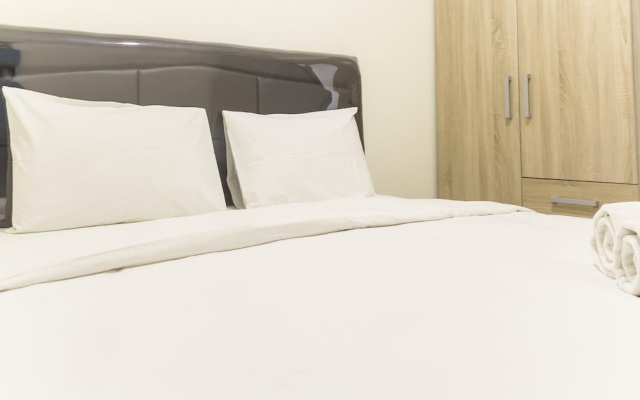 Homey and Cozy Stay 2BR at Meikarta Apartment – Guest Rooms – Cibatu