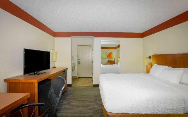 La Quinta Inn & Suites Springdale