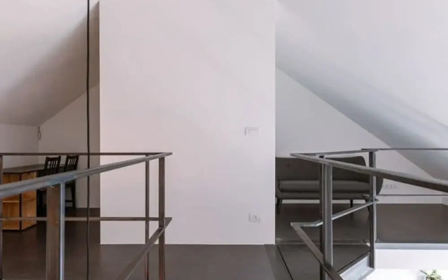 Beautiful High Quality Duplex Apartment