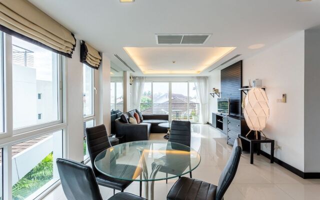 The Palms Kamala by Lofty