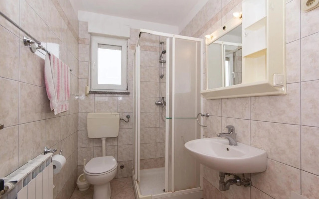 Amazing Apartment in Pula With 2 Bedrooms