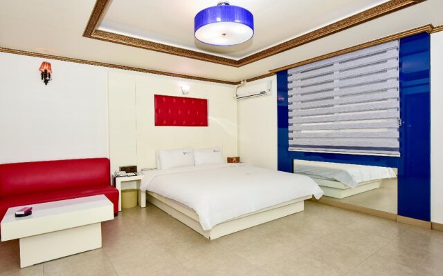 Queen Hotel