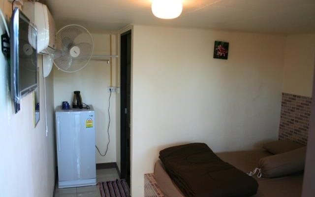 The White Pearl Beach Club