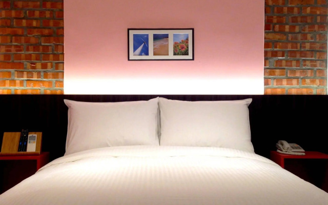Here B&B