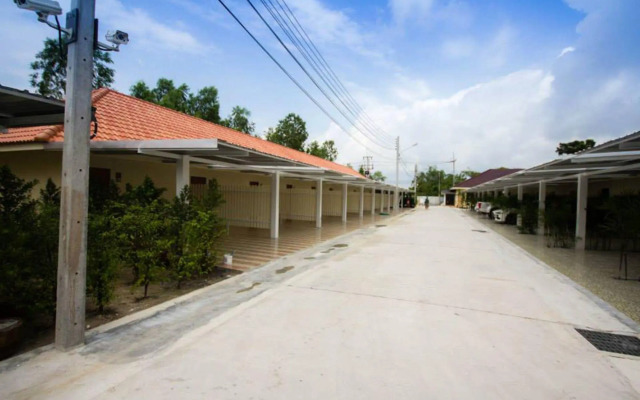 Arena Resort