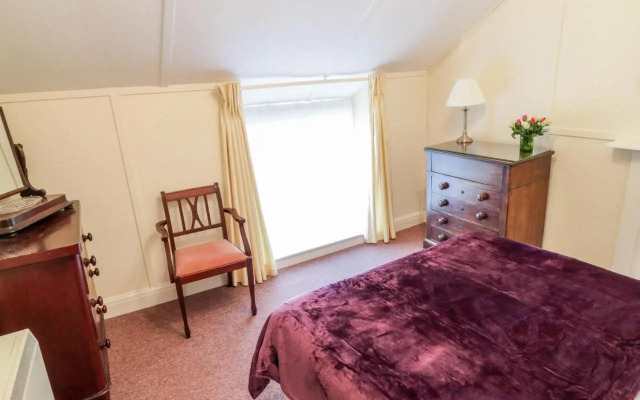 4 Rose Cottages