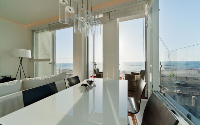 Sunset Panorama Apartment by Sea N' Rent