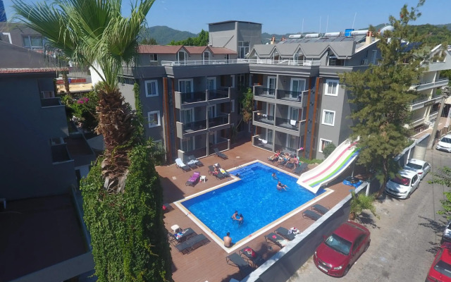 Isla Apartments
