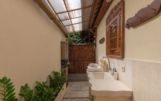 Villa Poppy