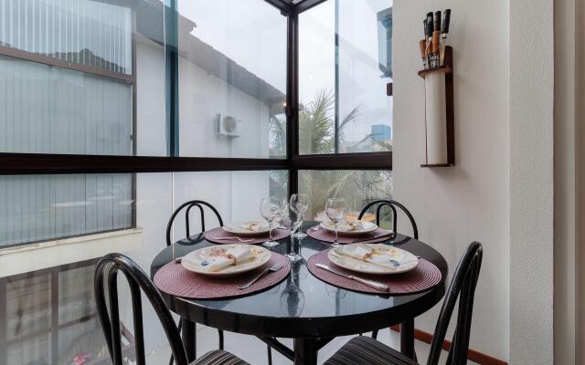 Apartamento a 650m da praia Floripa-SC RUB201