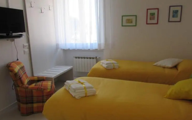 Marconi Rooms 1, 2, 3 Casa Stella