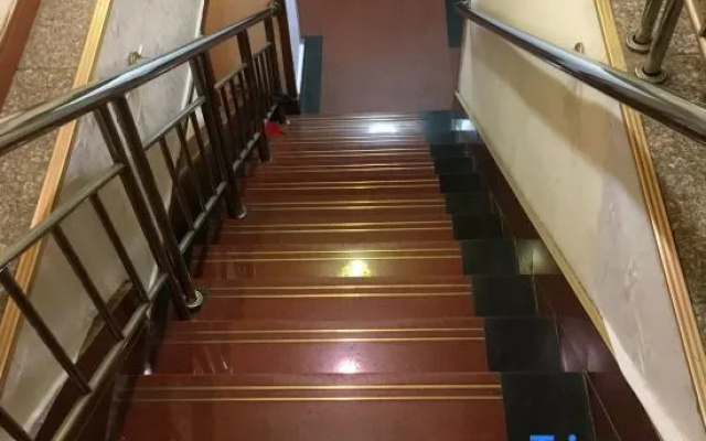 Yaji Lianhua Hostel