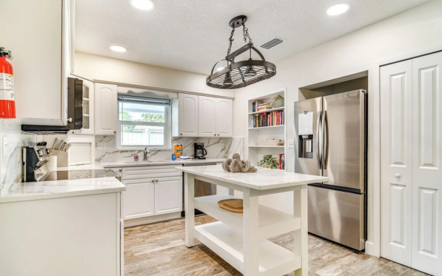 Easy Access to Beach: Canal-front Home w/ Pool