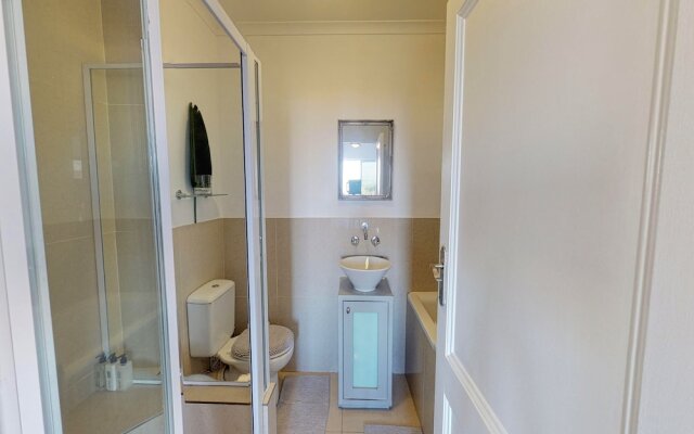 Romantic Beachfront Bachelor