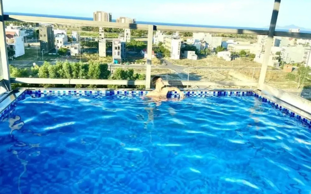 The Shine Hotel & Apartment