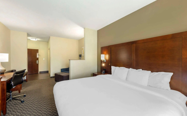 Comfort Suites Cullman I-65 Exit 310