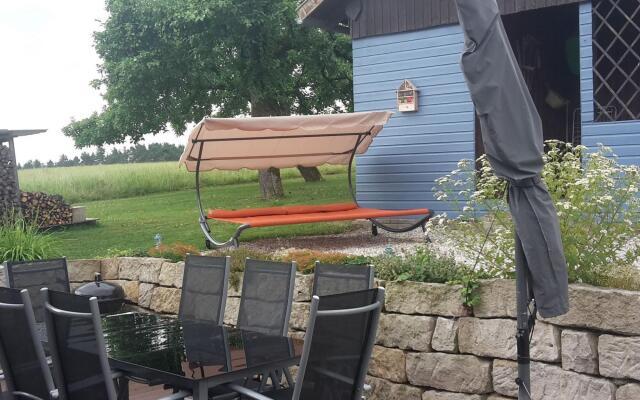 Spacious Holiday Home in Kleinwinklarn with Pool