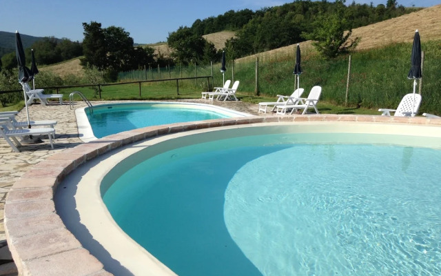 Apartment With one Bedroom, Kitchen, Bathroom Garden and Shared Pool