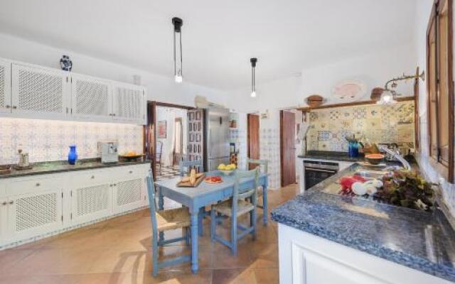 Can Punxa Dalt - Traditional Villa with Heatable Pool