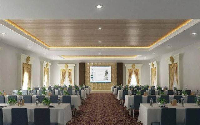 New Hill Resort & Spa