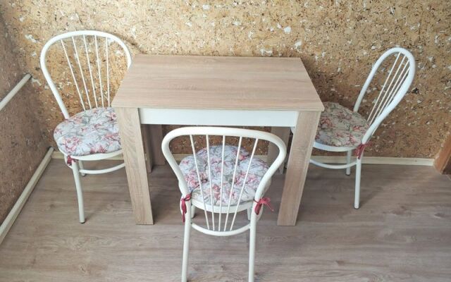 Two Pillows on str. 20-letiya Oktyabrya, bld. 94