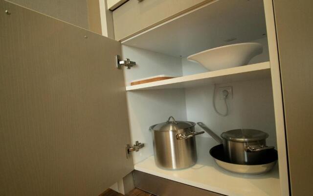 Leo Group Luxury Apartment 18-28 Alliance Palace