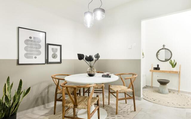 Serene 1 BR Apartment in Koukaki by UPSTREET