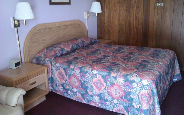 DJ Main Street View Inn & Suites