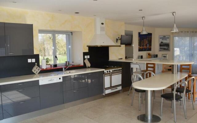 Gîte La Membrolle-sur-Choisille, 4 pièces, 9 personnes - FR-1-381-190