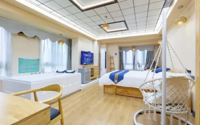 Hangyuan 5080 E-sports Hotel