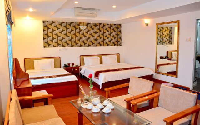A25 Hotel - 137 Nguyen Du DN