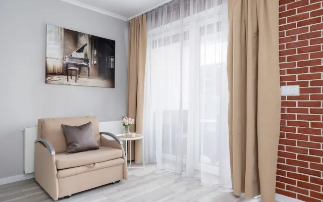 Dąbska Studio With Terrace by Renters