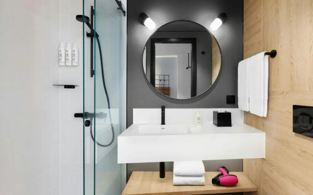 Moxy Alfragide Lisboa