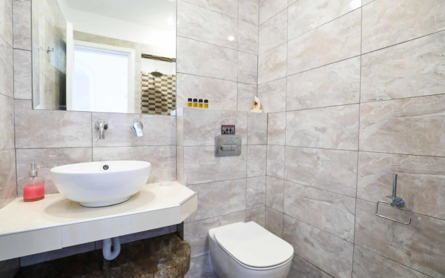 Finikas Hotel