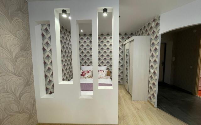 Best Home on Leningradskaya Street