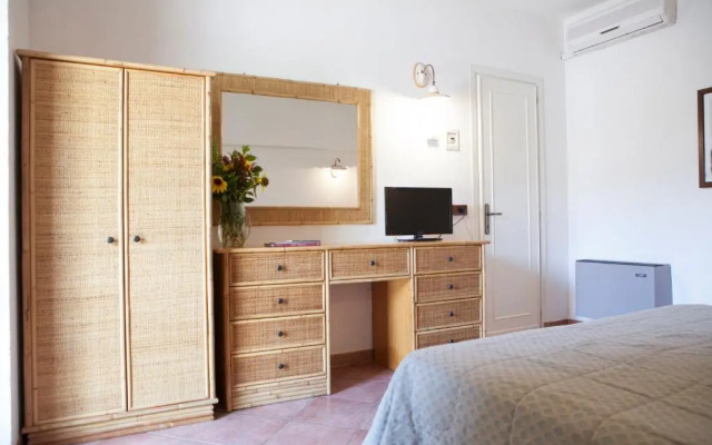 3 Esse Country House