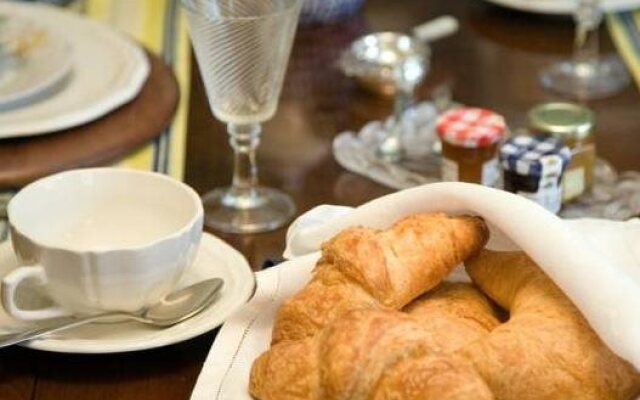The Caversham House Bed and Breakfast