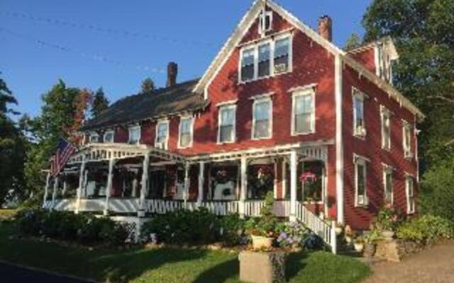 The Lake House at Ferry Point