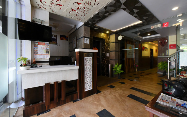 OYO 3971 Hotel Tip Top