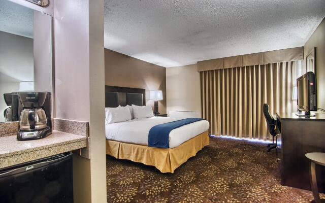 Holiday Inn Express Detroit-Birmingham by IHG