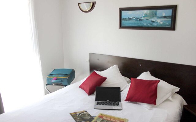 Comfort Suites Pau Idron