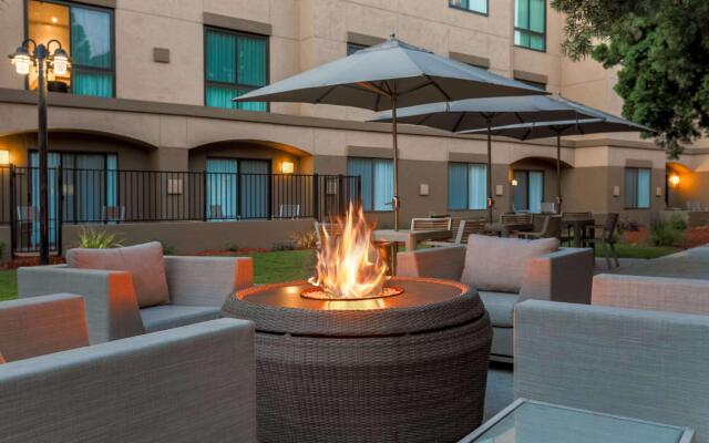 DoubleTree Suites by Hilton Hotel Sacramento - Rancho Cordova