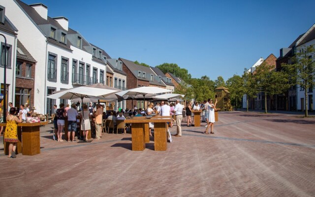 Modern Apartment, Just 4 km. From Maastricht