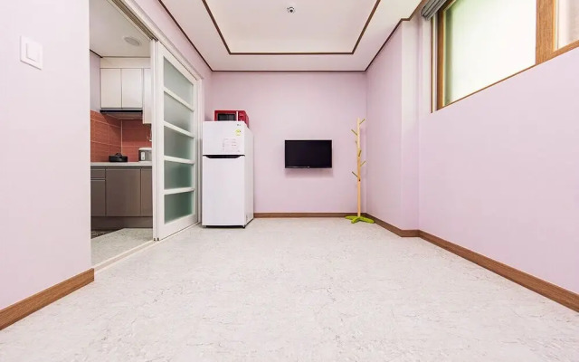 Daecheon Ddranchae Pension