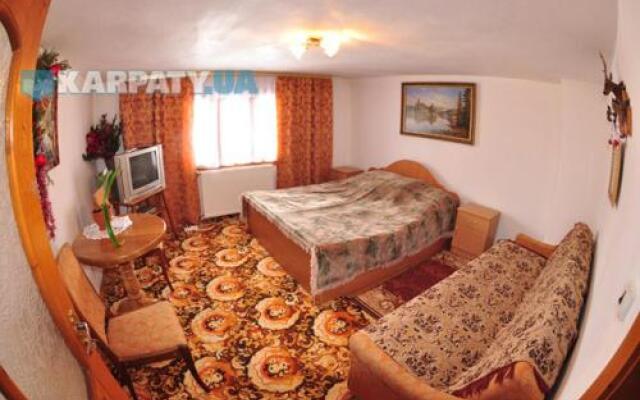Guest House Pid Lypamy