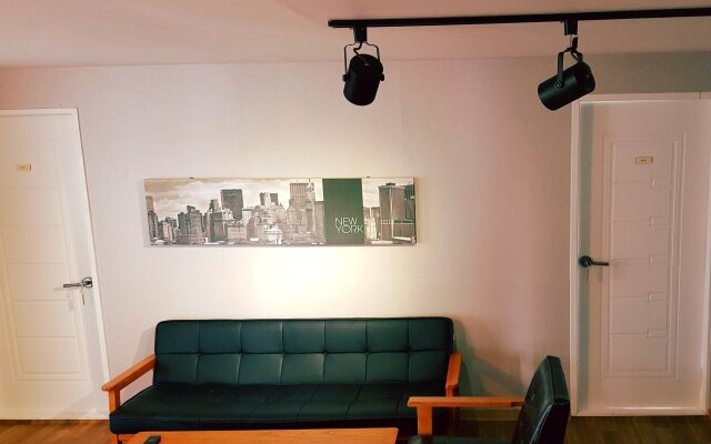 Come On Guesthouse Myeongdong