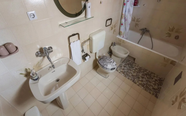 Charming Holiday Home in Turanj With Private Fenced Garden