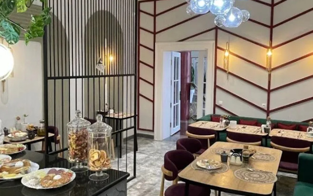 Yupek Yoly Hotel