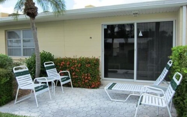 Jamaica Royale - 019 - 1 Br Condo